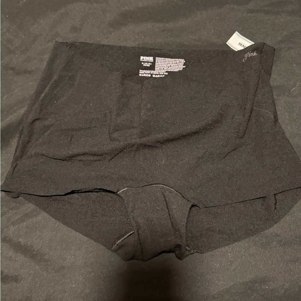 New with tag Victoria’s Secret seamless boy shorts
